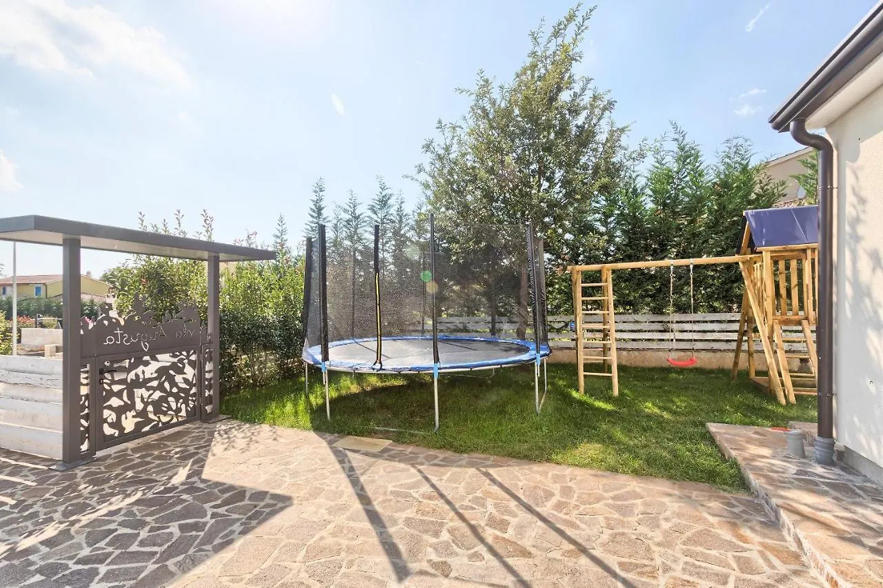 Villa 1521 Žminj 0*,  Hırvatistan